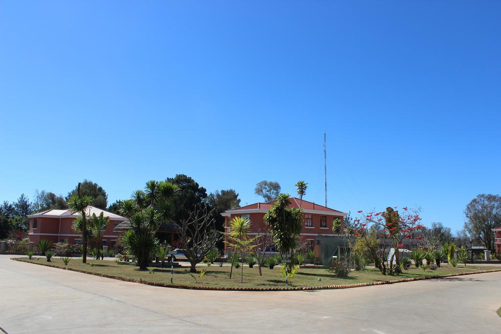 Hotel Paon D'Or Antananarivo Exterior photo